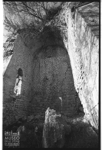 Sostruzioni di epoca romana ad Ascoli Piceno