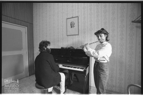 Lezione di musica presso l'Istituto musicale 