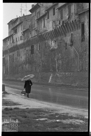 Scorcio delle mura di Jesi