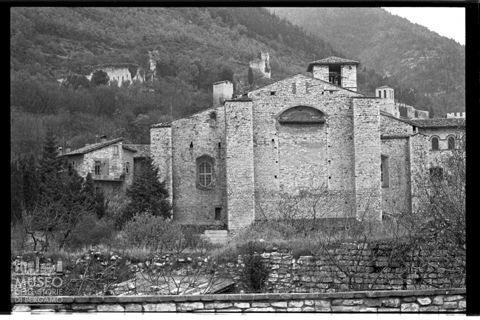 Chiesa nei dintorni di Jesi
