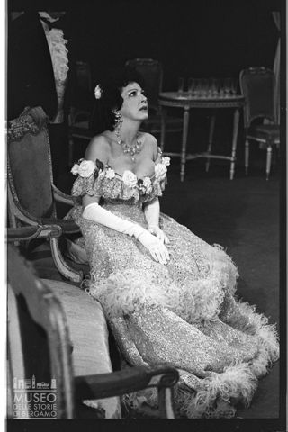 Ritratto di Anna Moffo durante la rappresentazione de 