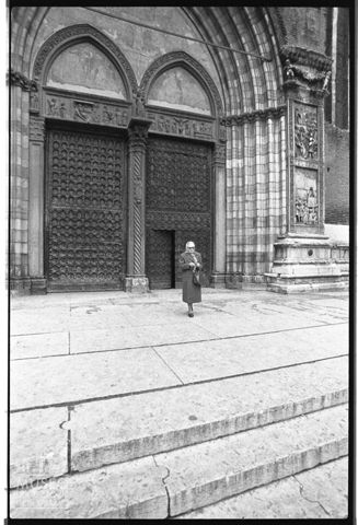 L'ingresso della basilica di Santa Anastasia a Verona