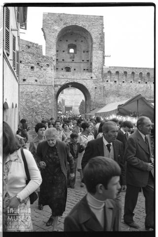 Folla alla fiera di San Settimio a Jesi