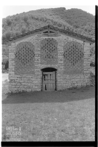Cascina nelle Marche