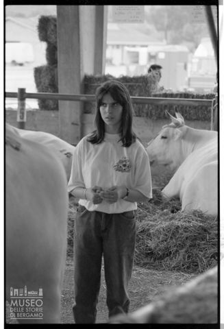 Ragazza al Foro Boario di Villa Potenza