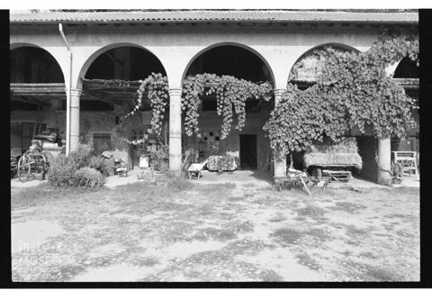 La cascina Brugorella a Usmate Velate