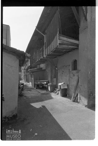 La corte della Roggia a Usmate Velate