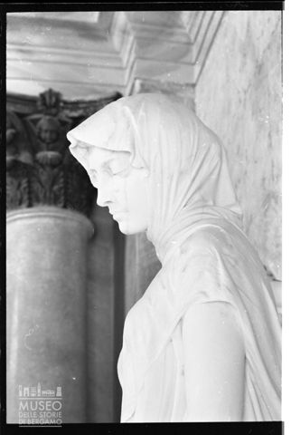 Una scultura di Vincenzo Vela nell'Oratorio di San Felice nel cimitero di Velate
