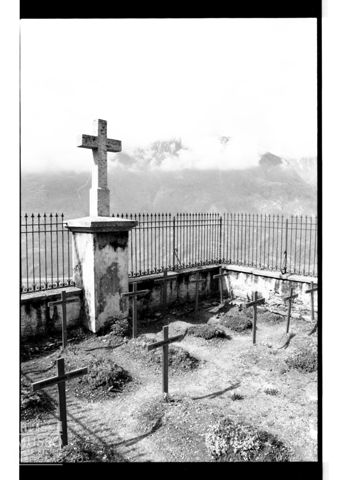 Il cimitero del monastero di Santa Maria Assunta a Claro