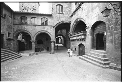 La piazza San Pellegrino a Viterbo