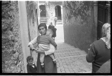Scena di vita quotidiana a Olevano Romano