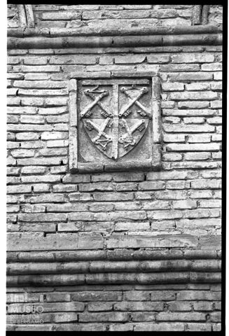 Stemma sulla facciata del Palazzo della Ragione a Sant'Angelo in Vado