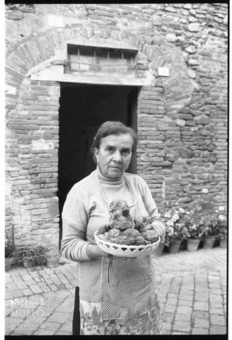 Ritratto di signora con tartufi a Sant'Angelo in Vado