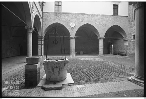 Il cortile d'onore della Rocca di Gradara
