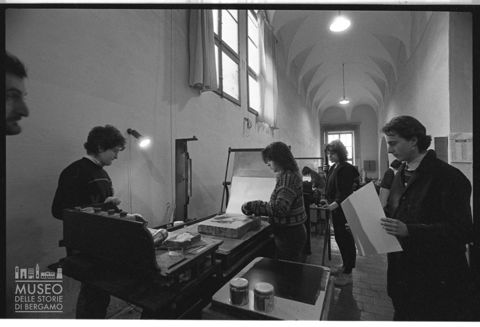 Lezione di litografia alla Scuola del Libro di Urbino