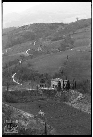 Edificio rurale nei pressi di Mercatale di Sassocorvaro