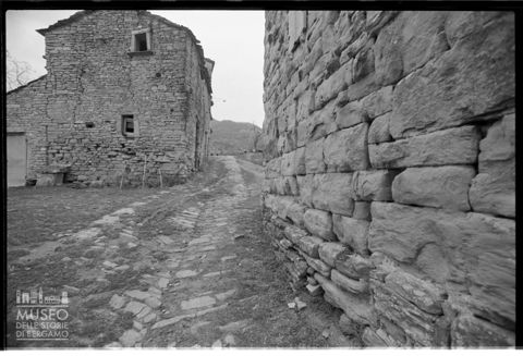 Scorcio del borgo di Castello della Pieve nei pressi di Mercatello sul Metauro