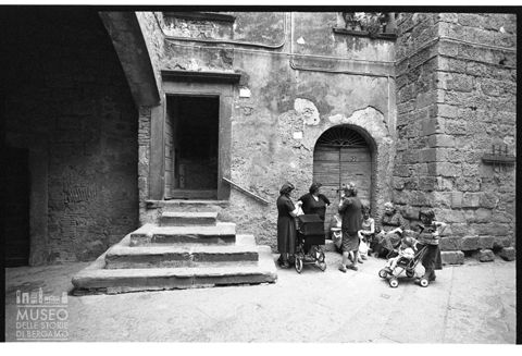 Scena di vita quotidiana a Viterbo