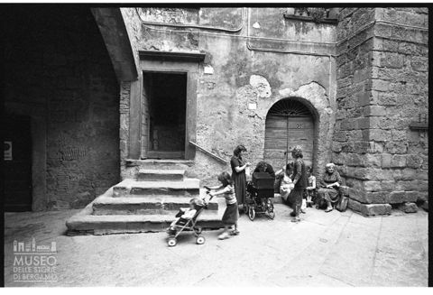 Scena di vita quotidiana a Viterbo