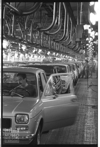 Nello stabilimento della Fiat nel quartiere Mirafiori a Torino