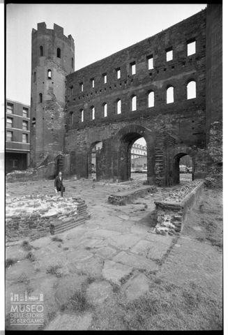 La Porta Palatina a Torino