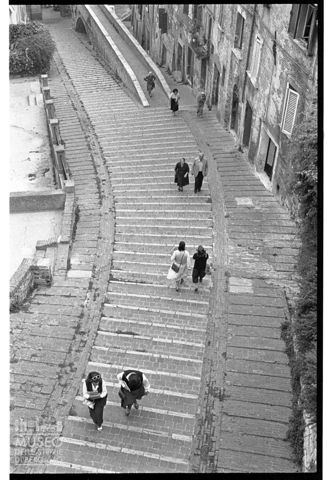 Passeggio lungo la Via Appia a Perugia