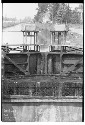 Una chiusa del Naviglio Pavese