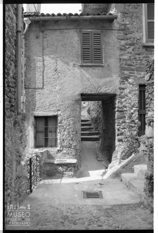 Scorcio di un borgo sul Lago di Como