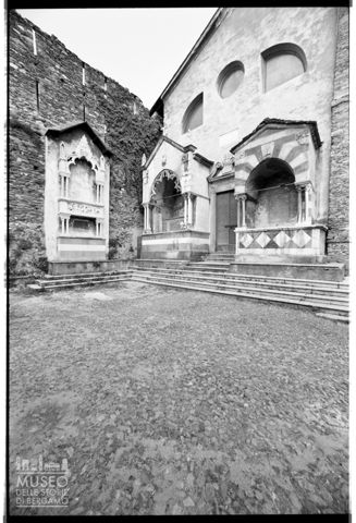 La chiesa di San Tommaso di Canterbury a Corenno Plinio