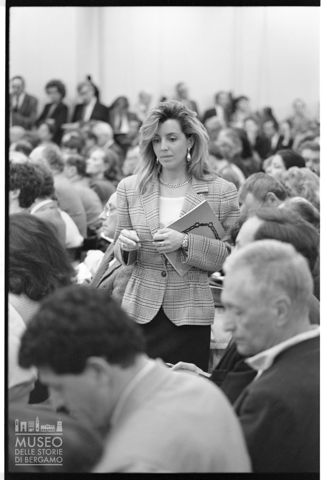 Ritratto di un'addetta alla casa d'aste Finarte di Milano