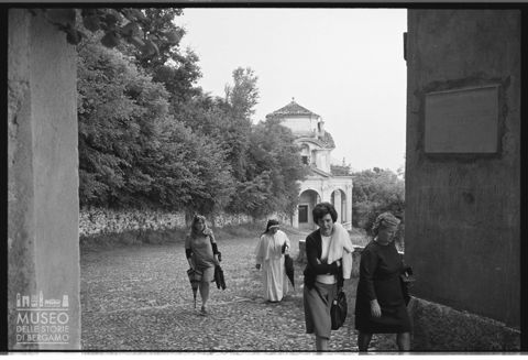 Il Viale delle Cappelle del Sacro Monte di Varese