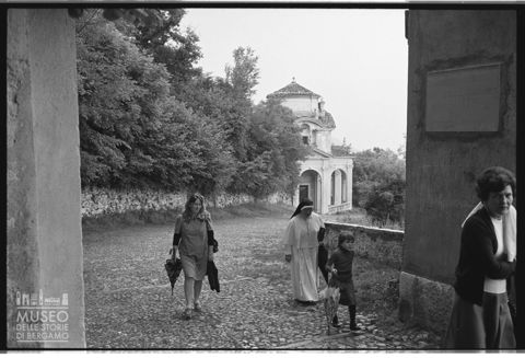Il Viale delle Cappelle del Sacro Monte di Varese