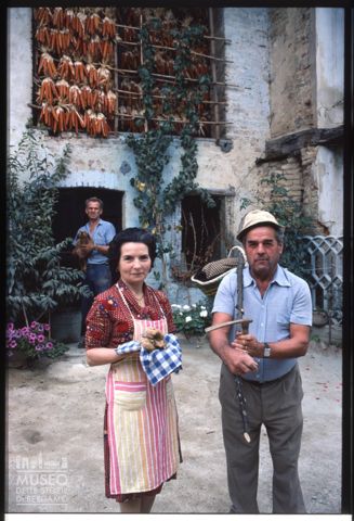 Scena di vita quotidiana in una cascina