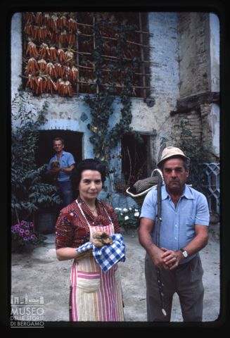 Scena di vita quotidiana in una cascina