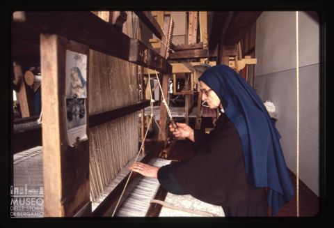 Il laboratorio tessile del Convento delle Figlie del Santissimo Redentore e della Beata Vergine Addolorata a Potenza Picena