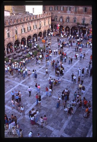 La piazza del Popolo di Ascoli Piceno