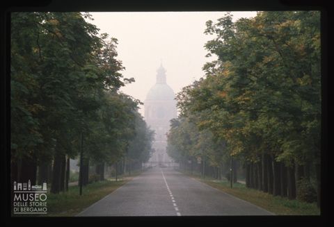 Il viale del santuario di Caravaggio