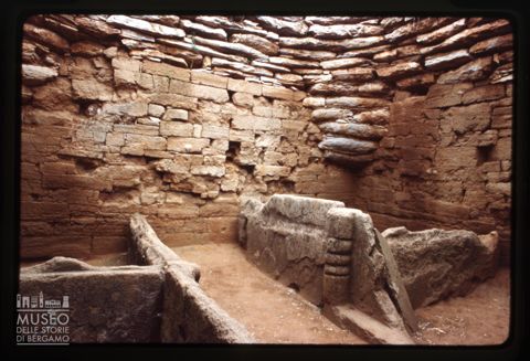 Una tomba etrusca a Populonia