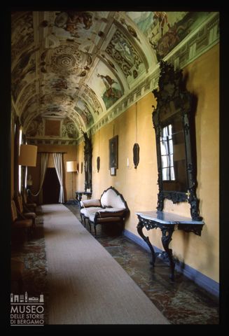 Il corridoio delle grottesche nel Castello della Manta