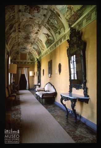 Il corridoio delle grottesche nel Castello della Manta