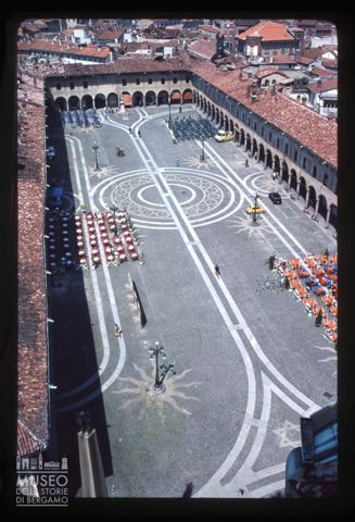 La piazza Ducale a Vigevano