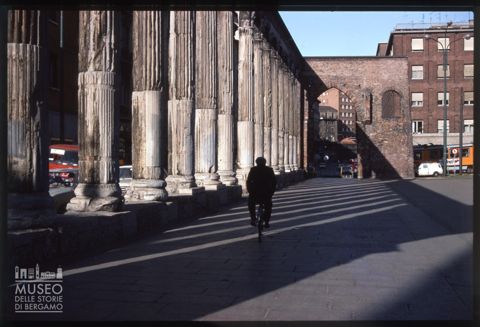 Il colonnato di San Lorenzo a Milano