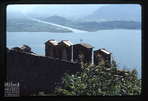 Il cimitero di Caino