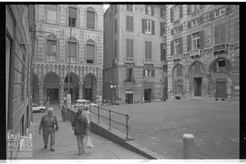 Piazza San Matteo a Genova