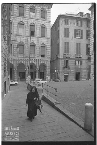 Piazza San Matteo a Genova