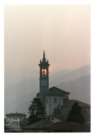 Campanile della chiesa di San Lorenzo Martire a Zogno