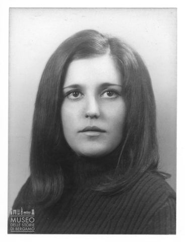 Ritratto di giovane donna