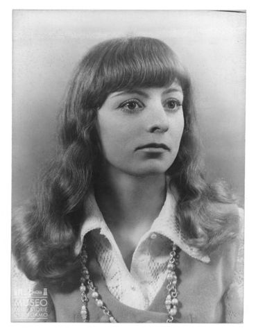 Ritratto di giovane donna