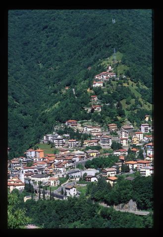 Il borgo di Ubiale