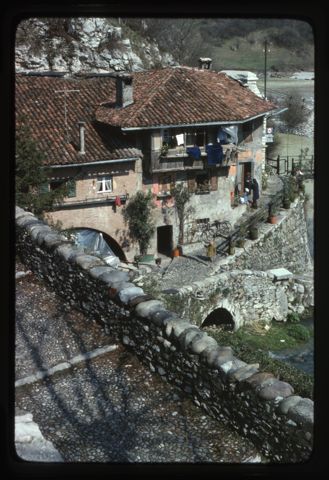 Scorcio del porto di Clanezzo